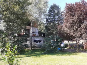 Kuca, Avala Prnjavor, 150 m2+25m2 terase, 35m2 garaza, 8 ari Slika 1 Kuca, Avala Prnjavor, 150 m2+25m2 terase, 35m2 garaza, 8 ari Slika 1