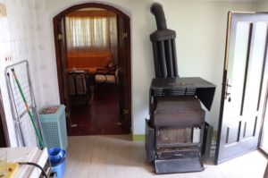 Porodicna kuca 200m2+6ari placa Slika 7