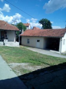 Porodično domaćinstvo, Resnik, Beograd Slika 4 Porodično domaćinstvo, Resnik, Beograd Slika 4