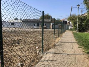 Žica- žičane i panelne ograde, veštačka trava Slika 7 Žica- žičane i panelne ograde, veštačka trava Slika 7