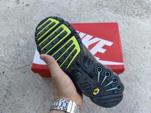 Nike patike Air Max Plus TN 3 Black Iridescent Slika 5 Nike patike Air Max Plus TN 3 Black Iridescent Slika 5