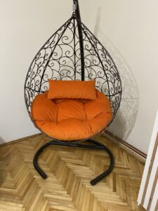 Ljuljaska jaje Slika 1 Ljuljaska jaje Slika 1