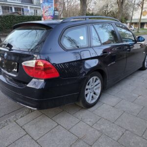BMW 318D Slika 4 BMW 318D Slika 4