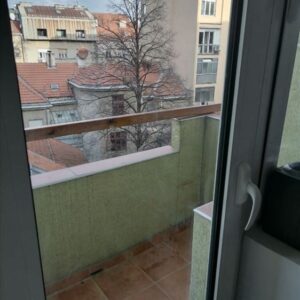 Izdajem komforan dvosoban stan kod Djeram pijace Slika 8