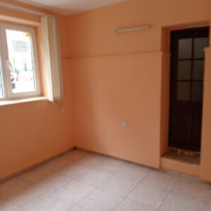 Prodajem stan u Vršcu idealan kao poslovni prostor Slika 3 Prodajem stan u Vršcu idealan kao poslovni prostor Slika 3