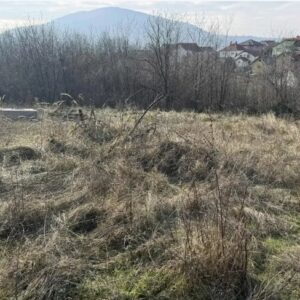 Prodajem plac 8.13 ari Slika 7
