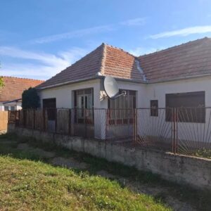 Kuća na prodaju u Farkaždinu-Zrenjanin Slika 2