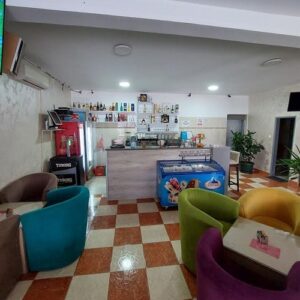 Potrebne radnice, Caffe Enigma Slika 7