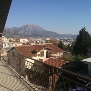Šušanj-Bar. Izdajem 2 apartmana po 70 m² Slika 4 Šušanj-Bar. Izdajem 2 apartmana po 70 m² Slika 4