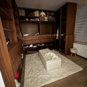 Palilula-Borca 220m2+75m2 na 6.5 ari placa Slika 12 Palilula-Borca 220m2+75m2 na 6.5 ari placa Slika 12