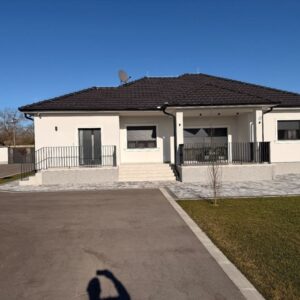 Luksuzna porodicna kuca sa poslovnim prostorom-na rate Slika 9 Luksuzna porodicna kuca sa poslovnim prostorom-na rate Slika 9