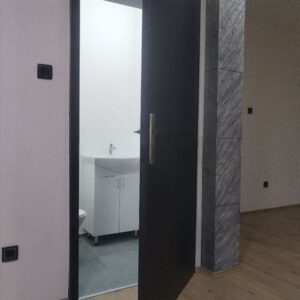 Sremcica,centar ul.Beogradska lokal 55m2(+11m2) Slika 9