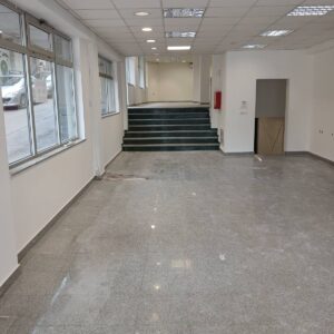 Izdaje se lokal u centru Arandjelovca Slika 4 Izdaje se lokal u centru Arandjelovca Slika 4