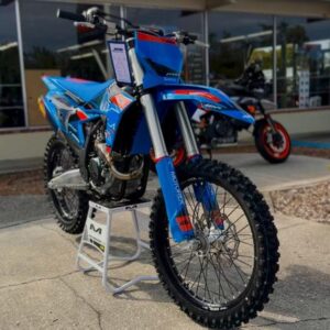2025 KTM Dirt Bike Scooter Slika 2 2025 KTM Dirt Bike Scooter Slika 2