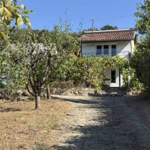 Vikend kuća 55m2,uknjižena,na 10ari placa Slika 2 Vikend kuća 55m2,uknjižena,na 10ari placa Slika 2