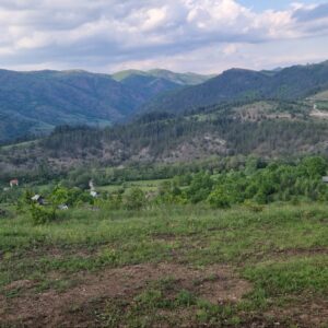 Prodajem plac sa brvnarama na Zlatiboru Slika 5 Prodajem plac sa brvnarama na Zlatiboru Slika 5