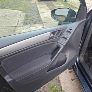 Volkswagen Golf 6 1.4 2009 godište Slika 8 Volkswagen Golf 6 1.4 2009 godište Slika 8