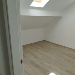 Prodajem LUX duplex stan na Klisi Slika 6