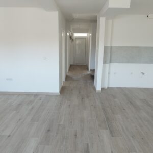 Prodajem LUX duplex stan na Klisi Slika 2